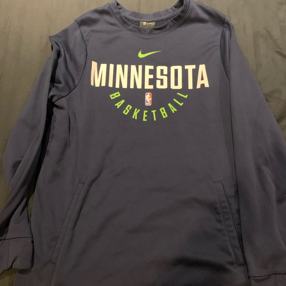 Minnesota Timberwolves crew neck sweatshirt size L with kangaroo front pouch.